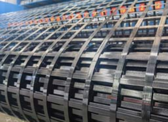 阳新钢塑土工格栅：基建“隐形脊梁”的绿色智造与长寿命进化论